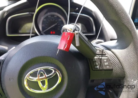 2017 Toyota Yaris Ia z USA, uszkodzony, nr VIN 3MYDLBYV2HY185322